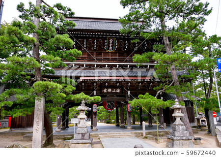 Chionji Temple Gate Chionji Temple Gate 59672440