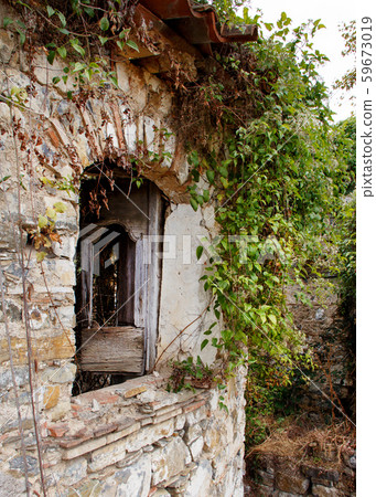 Roscigno Vecchio - Ghost town in Cilento Roscigno Vecchio - Ghost town in Cilento 59673019