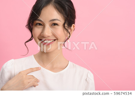 女性美粉紅色的背 女性美粉紅色的背 59674534