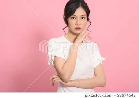 女性美粉紅色的背 59674542
