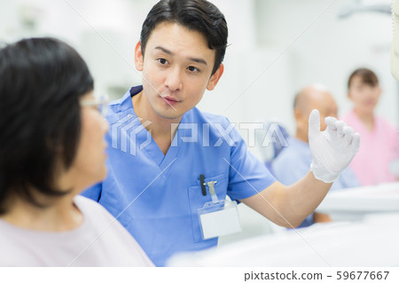 Dentist medical 59677667