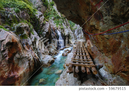 Hallway under 59679515