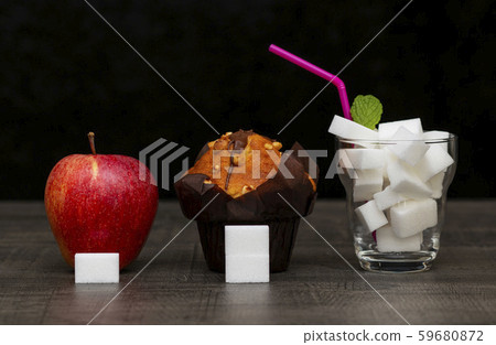 the amount of sugar in the apple cake and drink, the amount of sugar in the apple cake and drink, 59680872