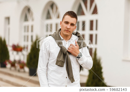 Fashionable handsome young businessman  59682143