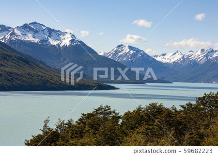 Lago Argentino - Patagonia - Argentina Lago Argentino - Patagonia - Argentina 59682223