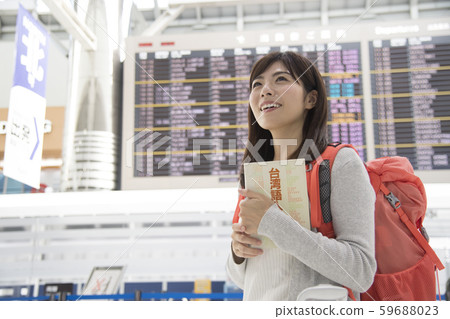 機場的國際學生 機場的國際學生 59688023