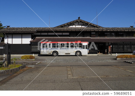 Important cultural property Watanabe Residence and Niigata Kotsu Bus [Sekigawa Village, Niigata Prefecture] 59689051
