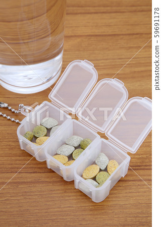 Pill Case 59691178