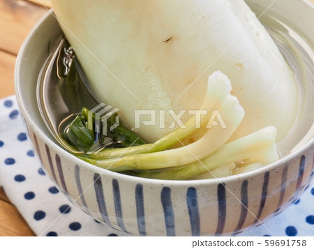 Korean food Dongchimi, water-free kimchi 59691758