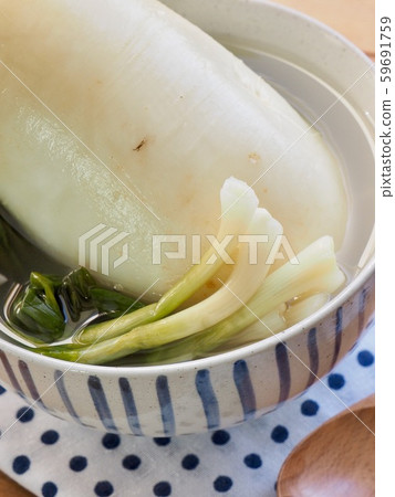 Korean food Dongchimi, water-free kimchi 59691759