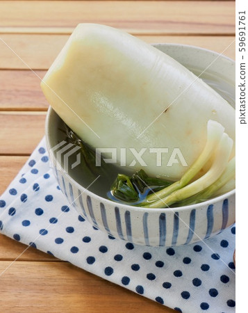 Korean food Dongchimi, water-free kimchi 59691761