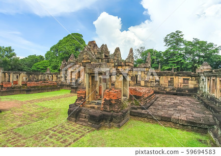 Ancient Khmer temple Prasat Muang Tam in Thailand. 59694583