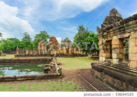 Ancient Khmer temple Prasat Muang Tam in Thailand. 59694585