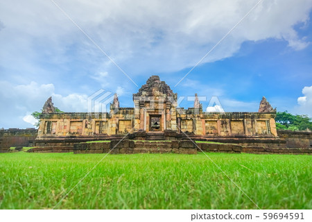 Ancient Khmer temple Prasat Muang Tam in Thailand. 59694591