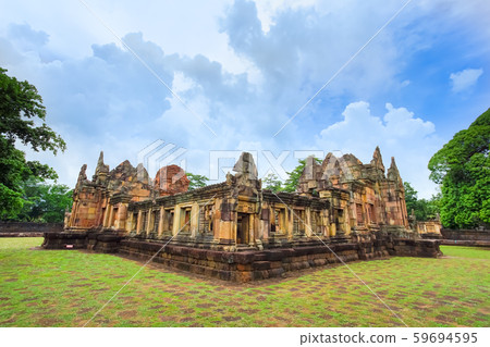 Ancient Khmer temple Prasat Muang Tam in Thailand. 59694595