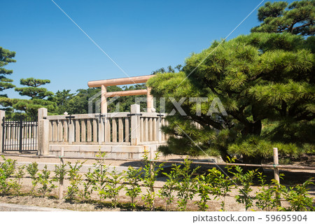 Hundred Tori Burial Mounds 59695904