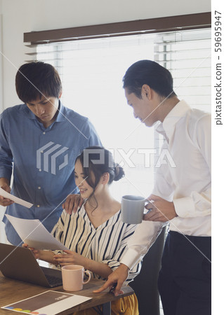 Office youth 59695947