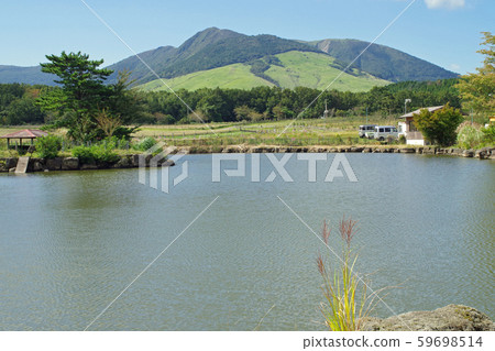 Highland Ranch Pond and Mountain View Highland Ranch Pond and Mountain View 59698514