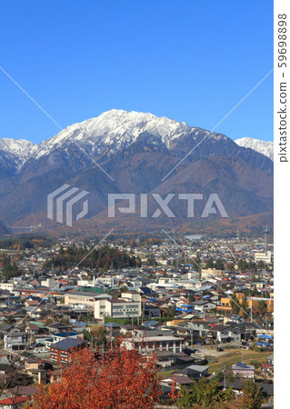下雪的北阿爾卑斯山和信濃大町 59698898