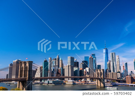紐約曼哈頓摩天大樓和布魯克林大橋 紐約曼哈頓摩天大樓和布魯克林大橋 59703402