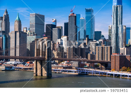 紐約曼哈頓摩天大樓和布魯克林大橋 紐約曼哈頓摩天大樓和布魯克林大橋 59703451