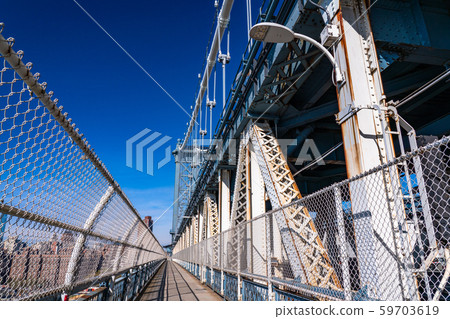 New York Manhattan Bridge / Board 59703619