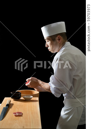 Bamboo grasping sushi Bamboo grasping sushi 59703973