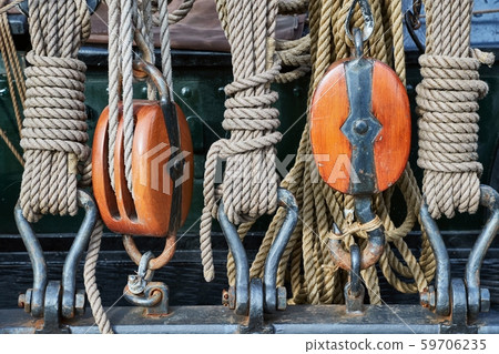 Old Boat Details 59706235