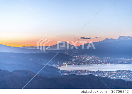 高高地高原（秋天）的晨光 59706842