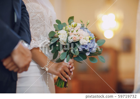 bride with groom 59719732