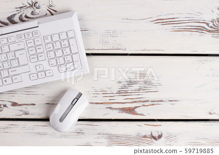 PC peripherals. White keyboard. 59719885