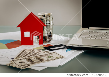 Office of real estate broker. 59720552