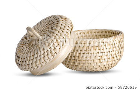 Empty wicker picnic basket an isolated on white Empty wicker picnic basket an isolated on white 59720619
