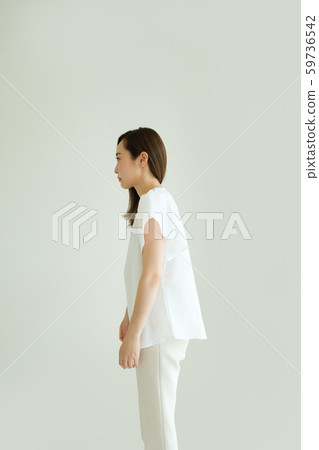 一個愚蠢的女人 一個愚蠢的女人 59736542