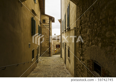 Street view of Radda in Chianti, Tuscany. 59742745