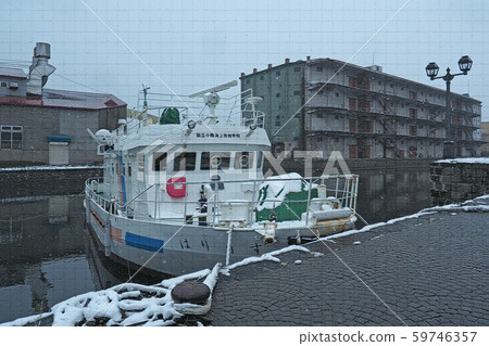 Otaru North Canal and National Otaru Marine Technical School Otaru North Canal and National Otaru Marine Technical School 59746357