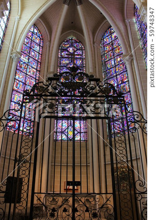 Chartres Cathedral stained glass 59748347