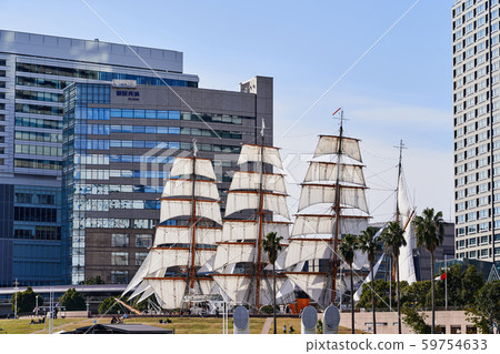 Yokohama Minatomirai Sail Training Ship Nippon Maru (Full-sail exhibition sail) 59754633