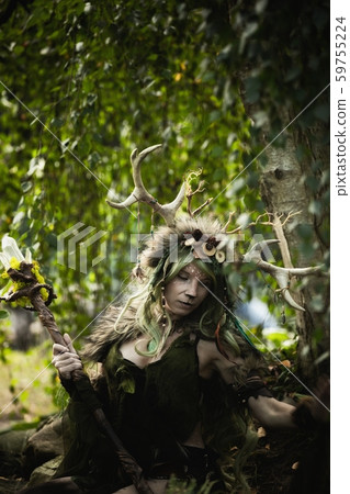 Spirit of the forest inside the woods Spirit of the forest inside the woods 59755224