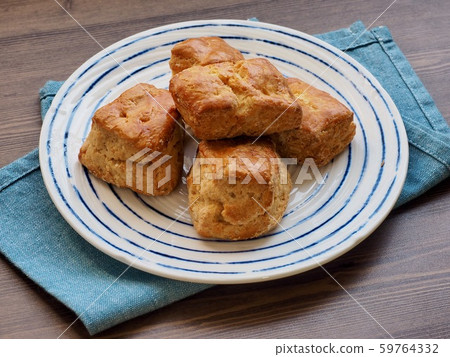 Scones in a ceramic bowl Scones in a ceramic bowl 59764332