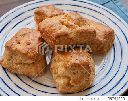 Scones in a ceramic bowl Scones in a ceramic bowl 59764333