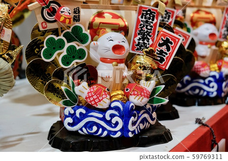 Shinjuku Hanazono Shrine Flea Market Tori-no-ichi festival at Hanazono Shrine 59769311