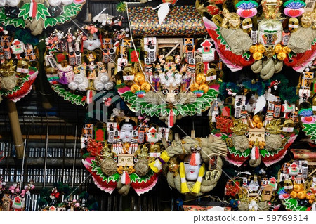 Shinjuku Hanazono Shrine Flea Market Tori-no-ichi festival at Hanazono Shrine 59769314
