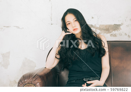 美髮沙龍圖片長長的頭髮黑髮 59769822