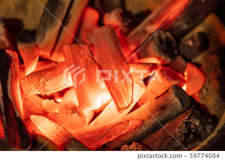 Seven Rings and Binchotan Charcoal-grilled barbecue, grilled chicken, grilled meat Seven Rings and Binchotan Charcoal-grilled barbecue, grilled chicken, grilled meat 59774084