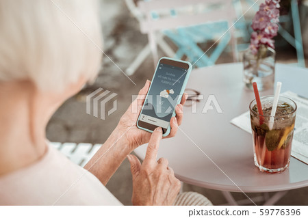 Close up of a weather forecast being shown in the app Close up of a weather forecast being shown in the app 59776396