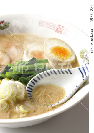 Drink hot soup 59781285