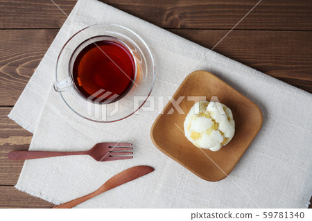 Demon bun and tea table Demon bun and tea table 59781340