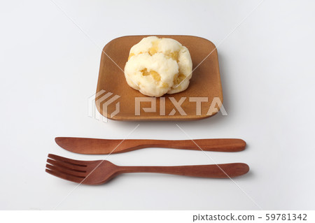 Onimanju wooden plate white background 59781342