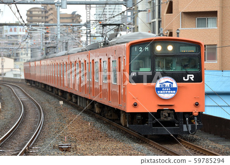 8 trains on the Osaka Loop Line 201 series 8 trains on the Osaka Loop Line 201 series 59785294